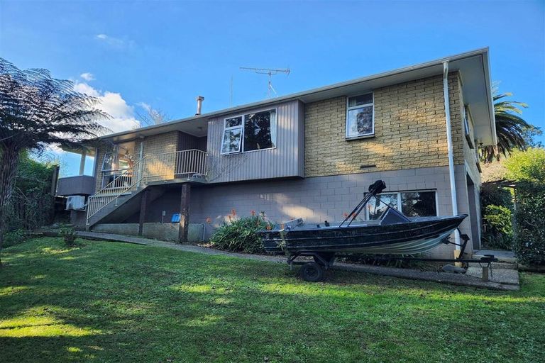 Photo of property in 18 Meadows Lane, Huntly, 3700