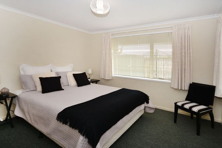Photo of property in 41 Greig Place, Pukekohe, 2120