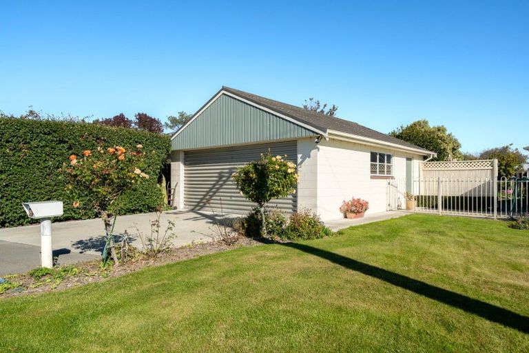 Photo of property in 10 Cunningham Street, Leeston, 7632