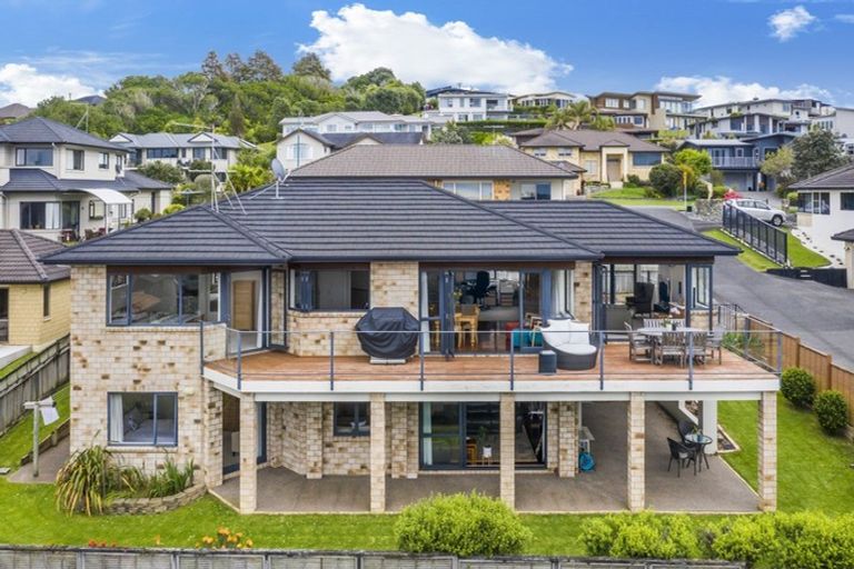 Photo of property in 49 Grovenor Drive, Orewa, 0931