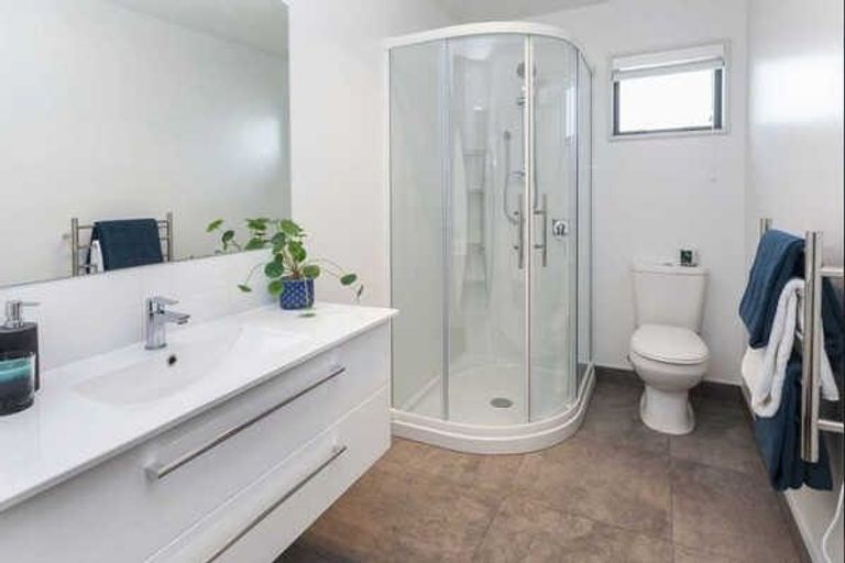 Photo of property in 10 Ciaran Close, Broomfield, Christchurch, 8042