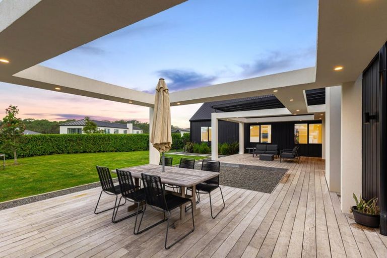 Photo of property in 3 Drovers Way, Riverhead, 0820