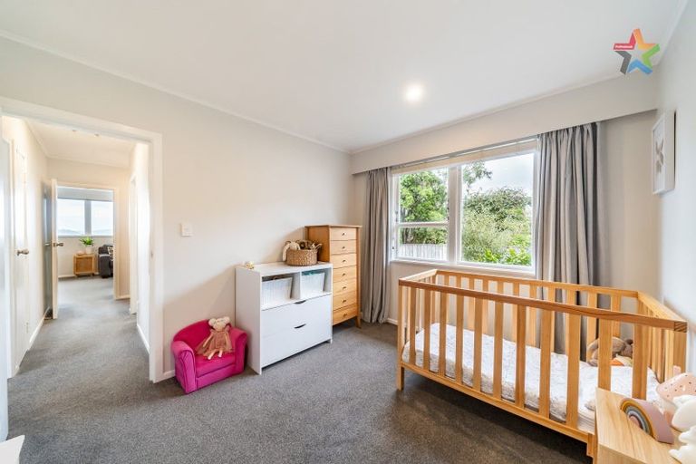 Photo of property in 4/30 London Road, Korokoro, Lower Hutt, 5012