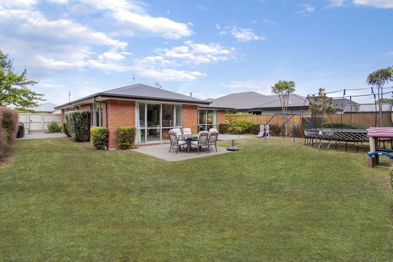 Photo of property in 22 Brookwater Avenue, Northwood, Christchurch, 8051
