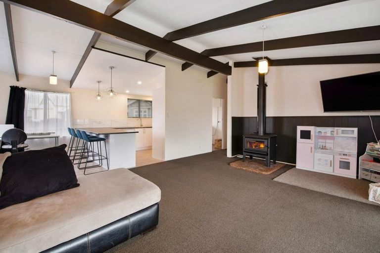 Photo of property in 9 Thebes Street, Pomare, Rotorua, 3015
