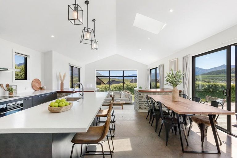 Photo of property in 13 Falconer Rise, Jacks Point, Queenstown, 9371