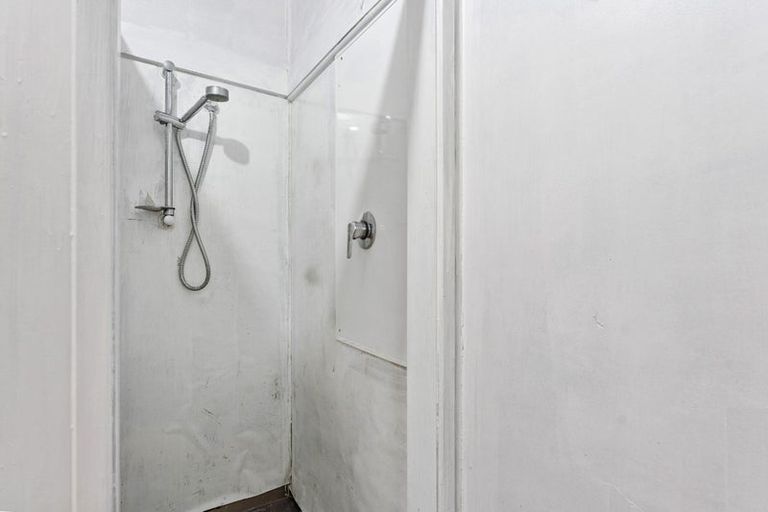 Photo of property in 1/89 Birkdale Road, Birkdale, Auckland, 0626