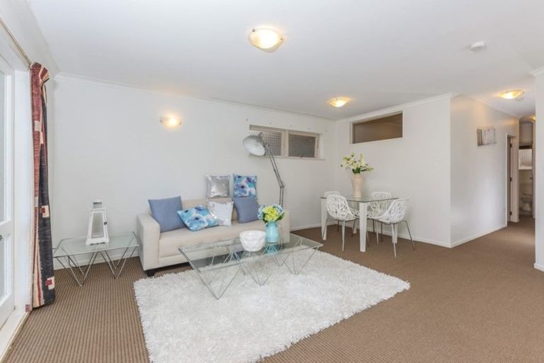 Photo of property in 1/422 Hibiscus Coast Highway, Orewa, 0931