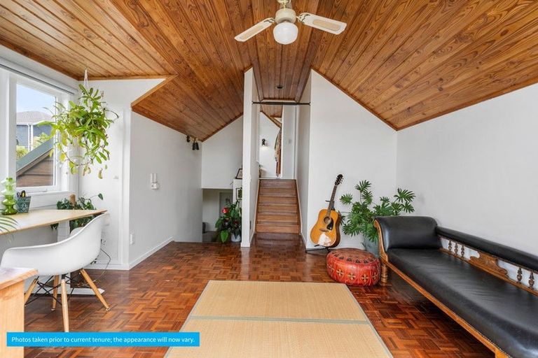 Photo of property in 2/36 Beulah Avenue, Rothesay Bay, Auckland, 0630