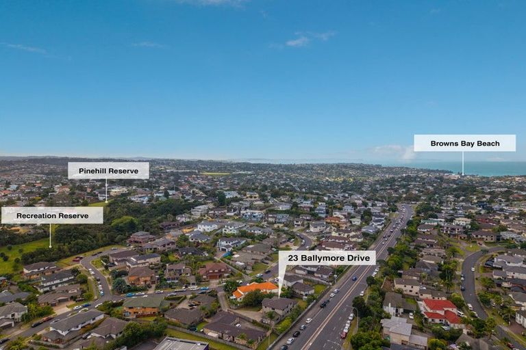 Photo of property in 23 Ballymore Drive, Pinehill, Auckland, 0632