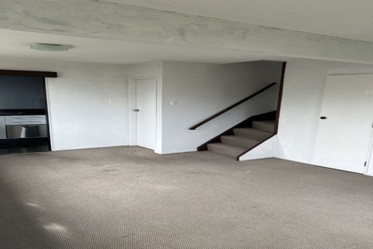 Photo of property in 8a Wainui Road, Waiwhetu, Lower Hutt, 5010