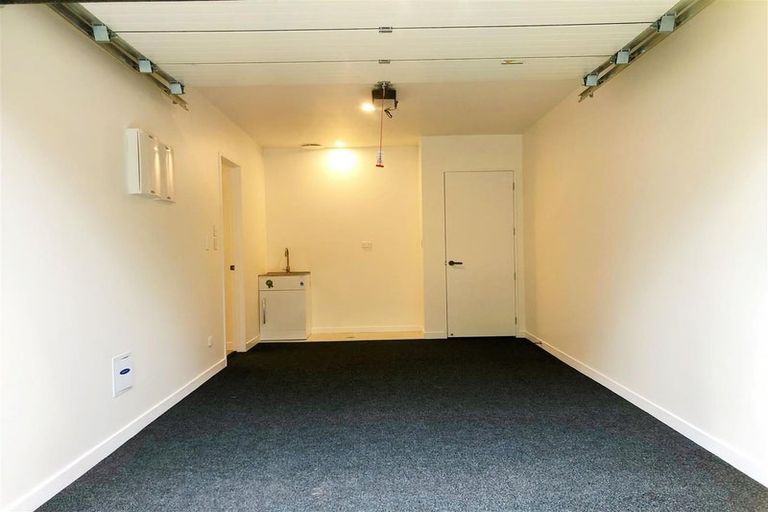 Photo of property in 7 Yellow Pear Lane, Karaka, 2578