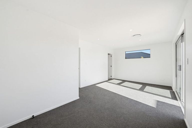Photo of property in 43 Thirlwall Street, Woodend, 7610