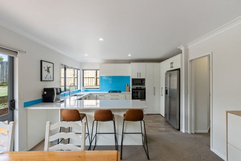 Photo of property in 60 Abilene Crescent, Churton Park, Wellington, 6037