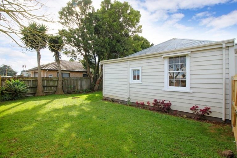 Photo of property in 1/5 Henwood Road, Mangere East, Auckland, 2024