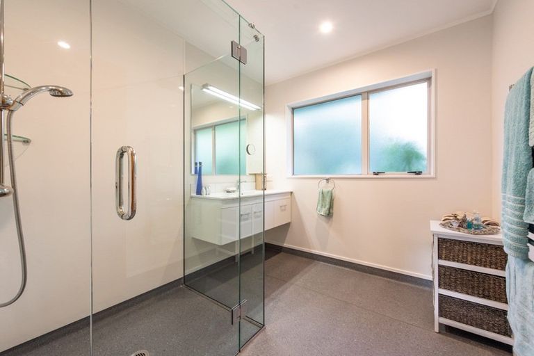 Photo of property in 1/32 Hurley Road, Paraparaumu Beach, Paraparaumu, 5032