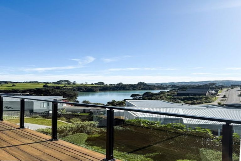 Photo of property in 15 Maataitai Road, Raglan, 3225