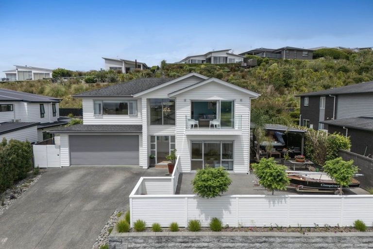 Photo of property in 9 Ruth Craig Place, Stanmore Bay, Whangaparaoa, 0932