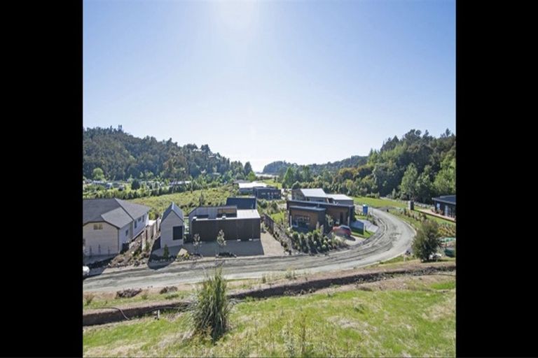 Photo of property in 13 Kahu Close, Kaiteriteri, Motueka, 7197