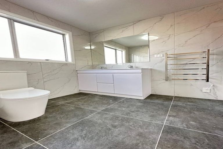 Photo of property in 126 Hillcrest Road, Papatoetoe, Auckland, 2025