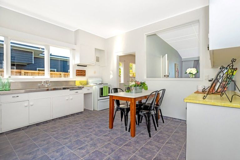 Photo of property in 285 Aberdeen Road, Gisborne, 4010