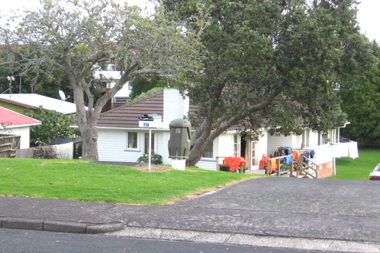Photo of property in 70 Kervil Avenue, Te Atatu Peninsula, Auckland, 0610