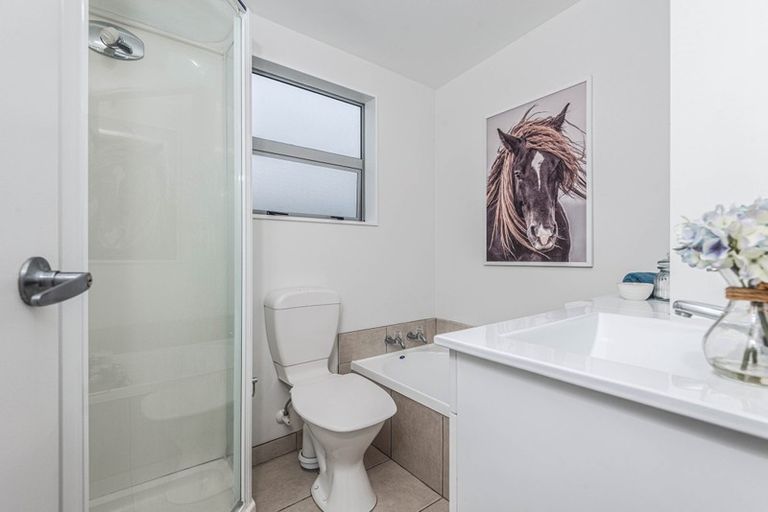 Photo of property in 14-f6 Tireti Road, Titahi Bay, Porirua, 5022