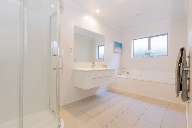 Photo of property in 9 Foxham Terrace, Churton Park, Wellington, 6037