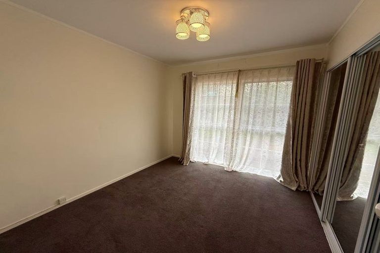 Photo of property in 47a Aberdeen Road, Castor Bay, Auckland, 0620