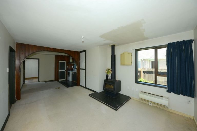 Photo of property in 10 Larch Place, Casebrook, Christchurch, 8051