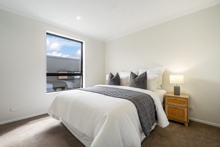 Photo of property in 14 Waka Moana Drive, Hobsonville, 0616