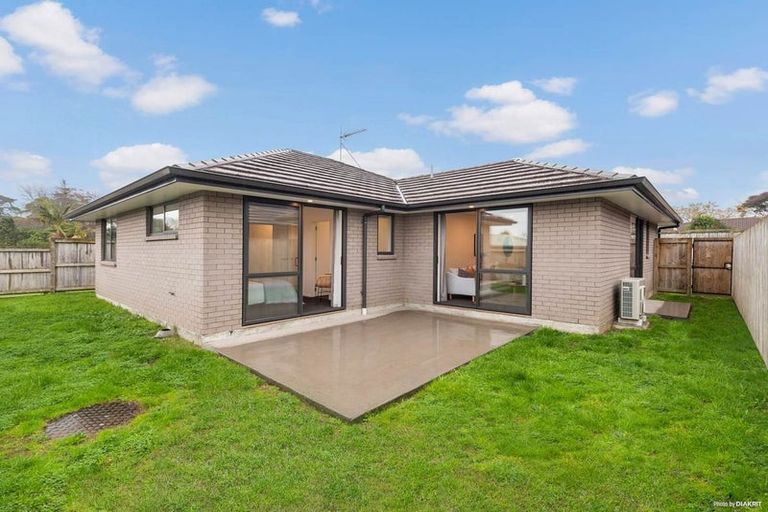 Photo of property in 52d Kayes Road, Pukekohe, 2120