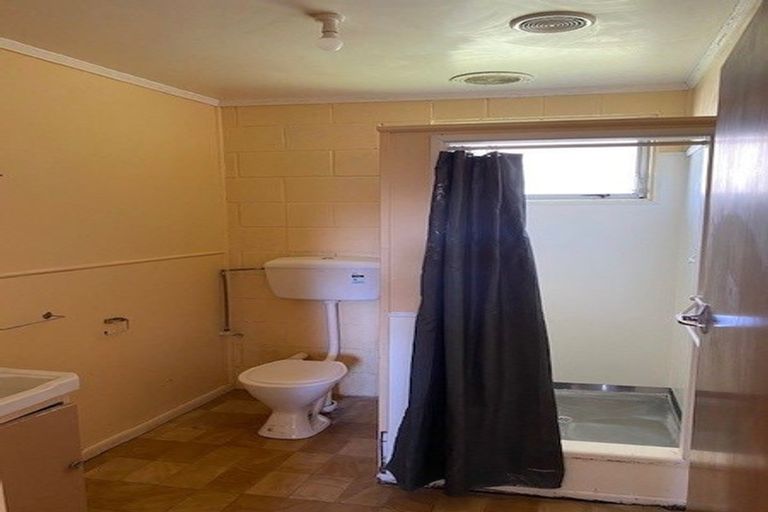 Photo of property in 2/9 June Place, Hamilton East, Hamilton, 3216