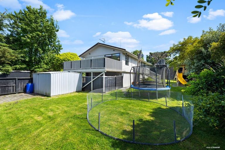 Photo of property in 44 Riverhead Road, Kumeu, 0810