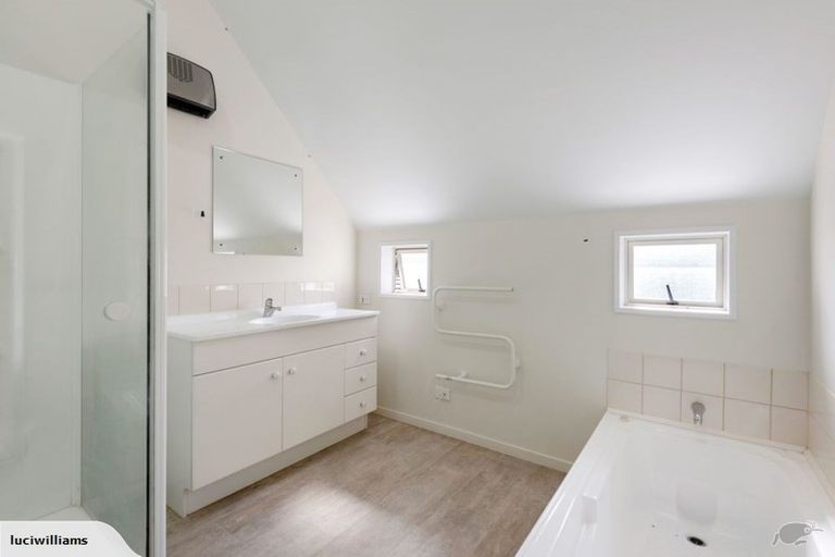 Photo of property in 84b Matipo Street, Riccarton, Christchurch, 8041