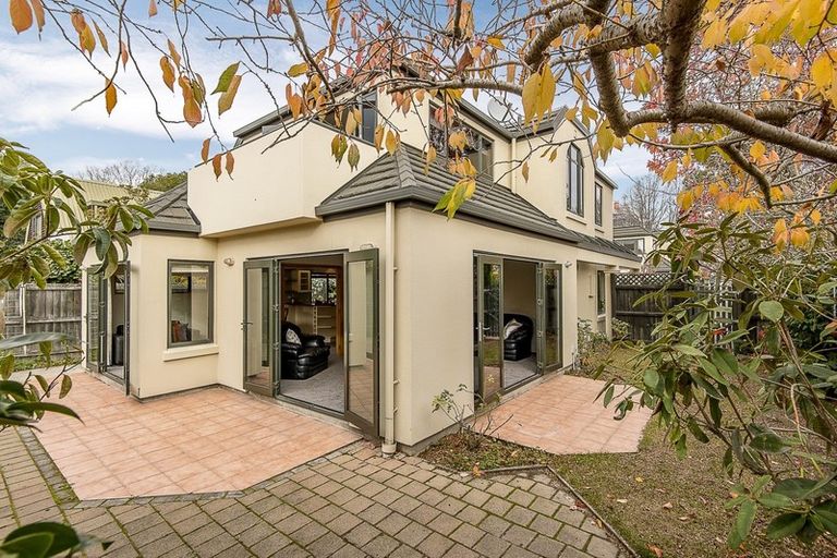 Photo of property in 56 Creyke Road, Ilam, Christchurch, 8041