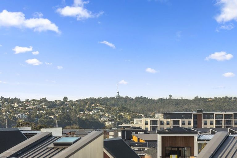 Photo of property in 2a Harakeke Road, Hobsonville, Auckland, 0618