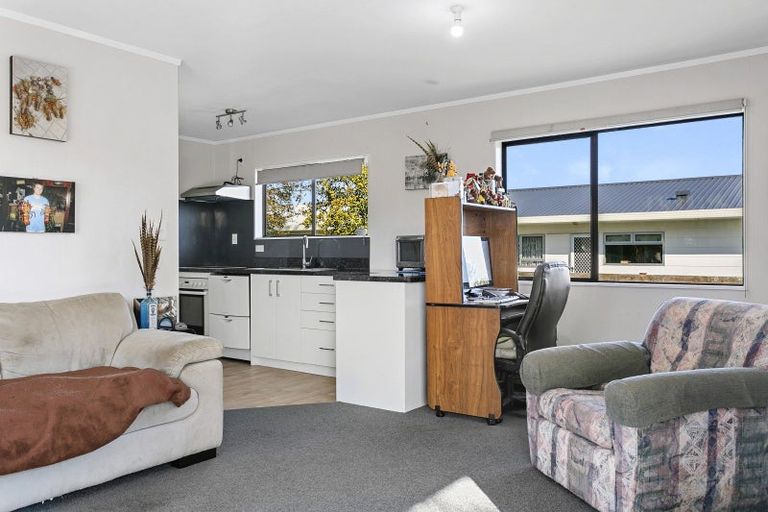 Photo of property in 2/27 Arthur Crescent, Hilltop, Taupo, 3330