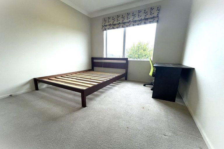 Photo of property in 105 Laurel Oak Drive, Schnapper Rock, Auckland, 0632