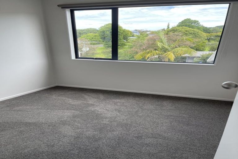 Photo of property in 7 Pitcher Place, Glen Eden, Auckland, 0602