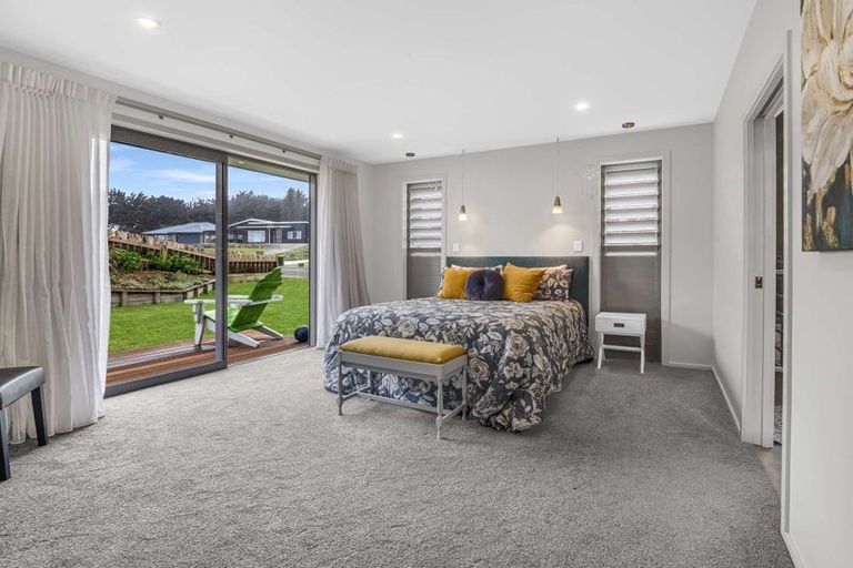 Photo of property in 20 Taonui Street, Waitarere Beach, Levin, 5510