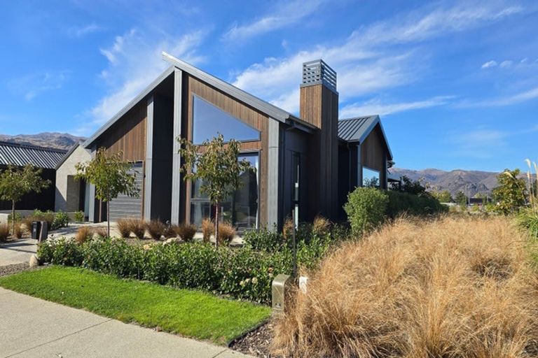 Photo of property in 24 Bragato Way, Cromwell, 9310