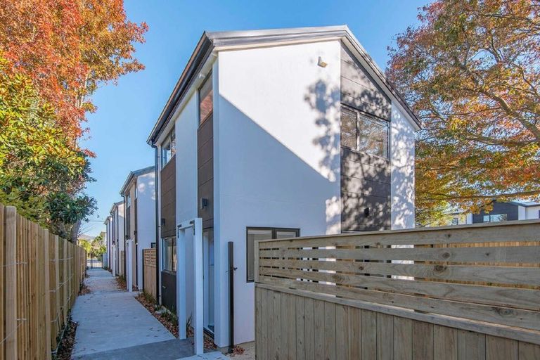 Photo of property in 2/283 Armagh Street, Christchurch Central, Christchurch, 8011
