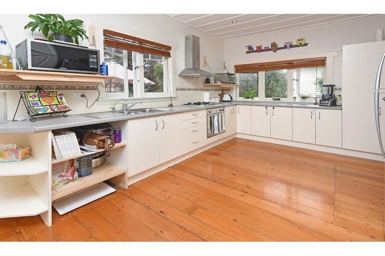 Photo of property in 30 Marne Road, Papakura, 2110