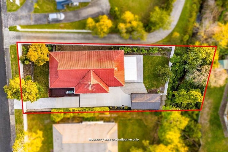 Photo of property in 95 Awaruku Road, Torbay, Auckland, 0630