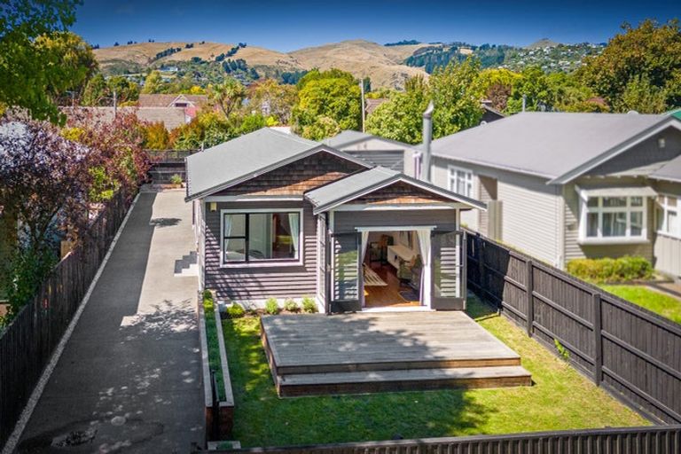 Photo of property in 130 Saint Martins Road, Saint Martins, Christchurch, 8022