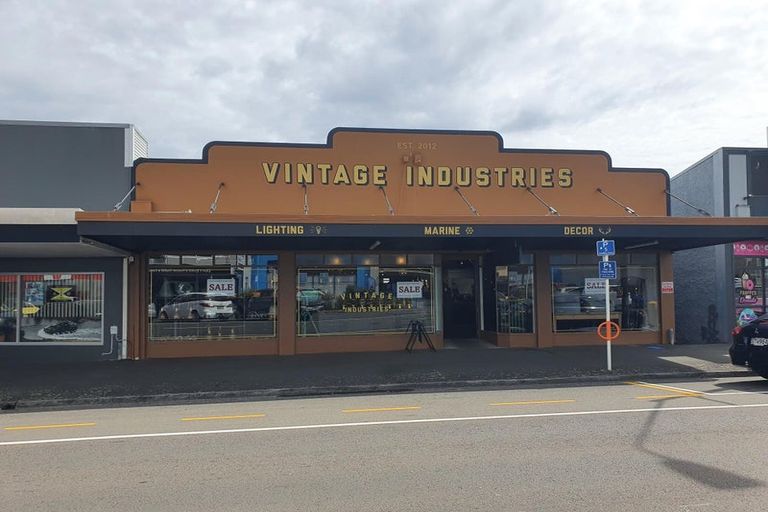 Photo of property in 207 Devon Street West, New Plymouth, 4310