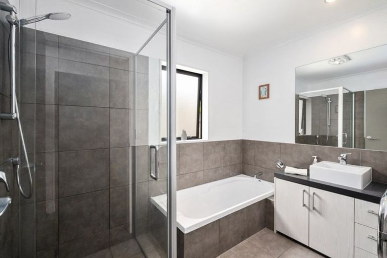 Photo of property in 28 Hope Avenue, Lake Hayes, Queenstown, 9304