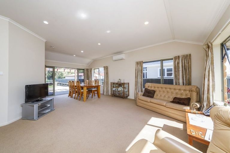 Photo of property in 5 Wilson Street, Bulls, 4818