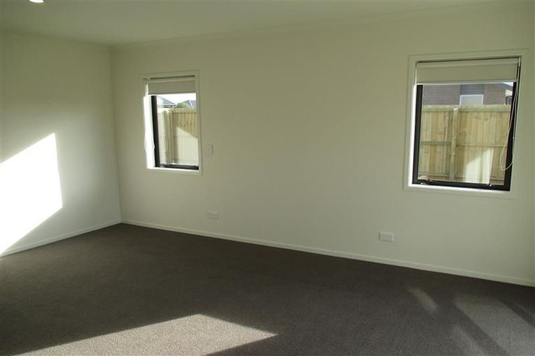 Photo of property in 50 Lewis Crescent, Rolleston, 7614